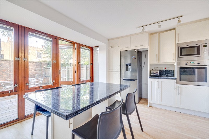 Cheryls Close, London, SW6