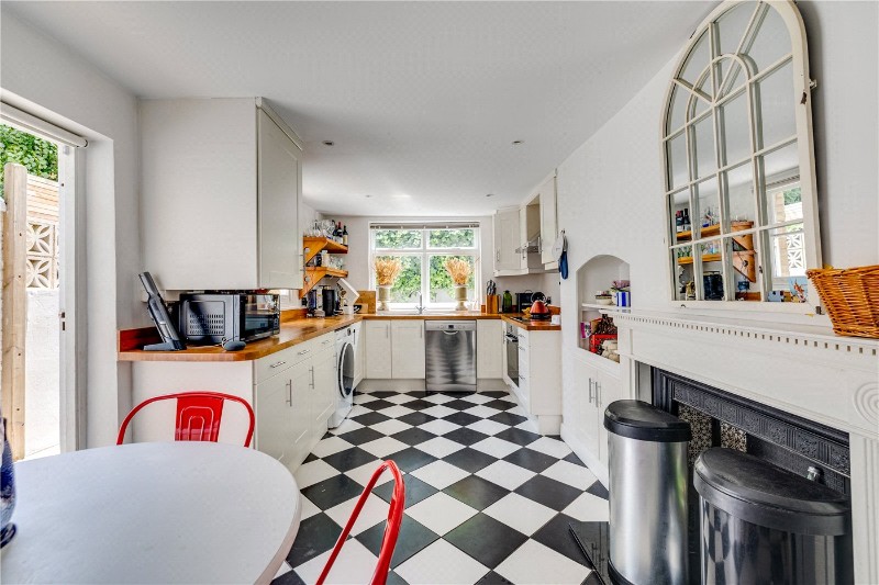 Burnthwaite Road, London, SW6