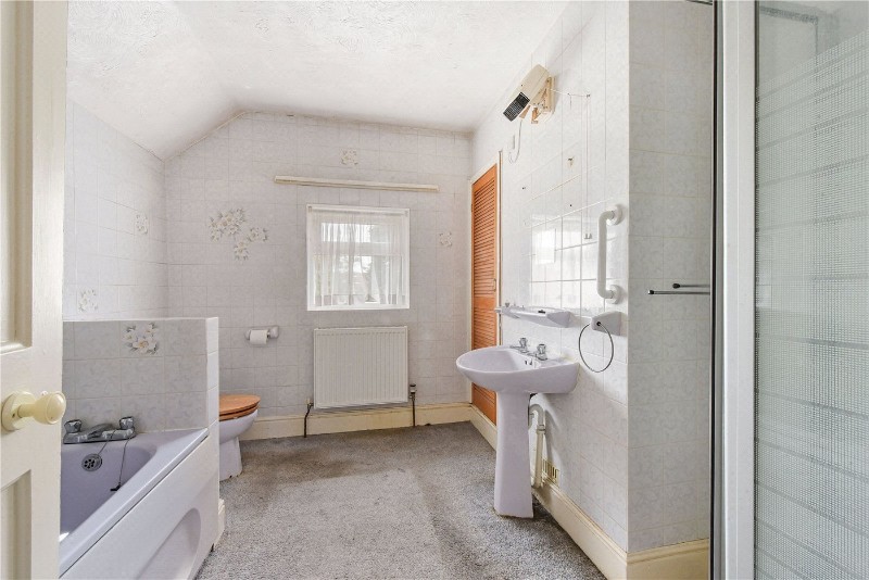Rushes Road, Petersfield, Hampshire, GU32