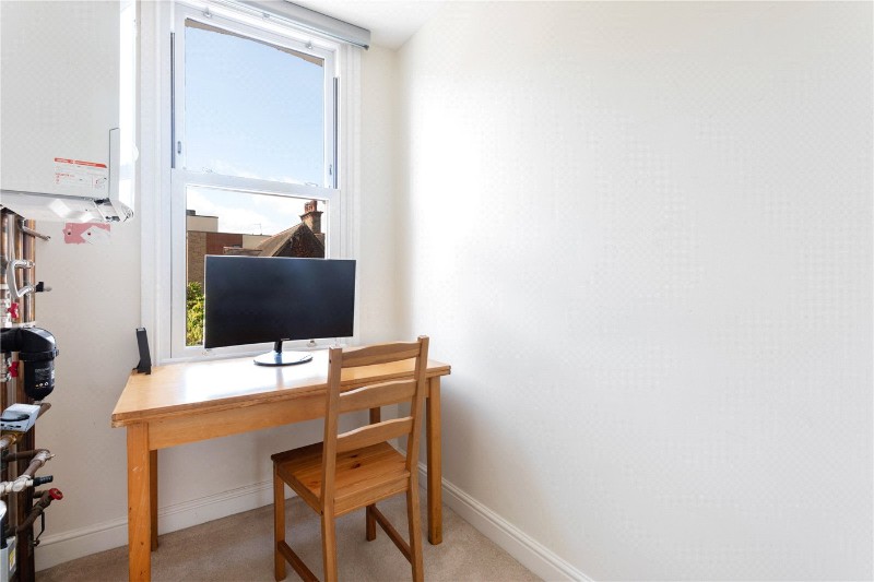 Broadwater Road, London, SW17