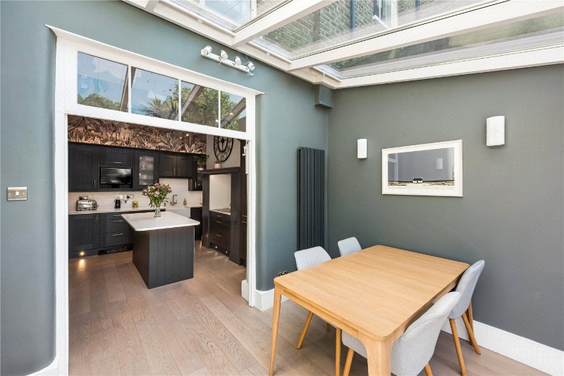Kings Crescent, London, N4