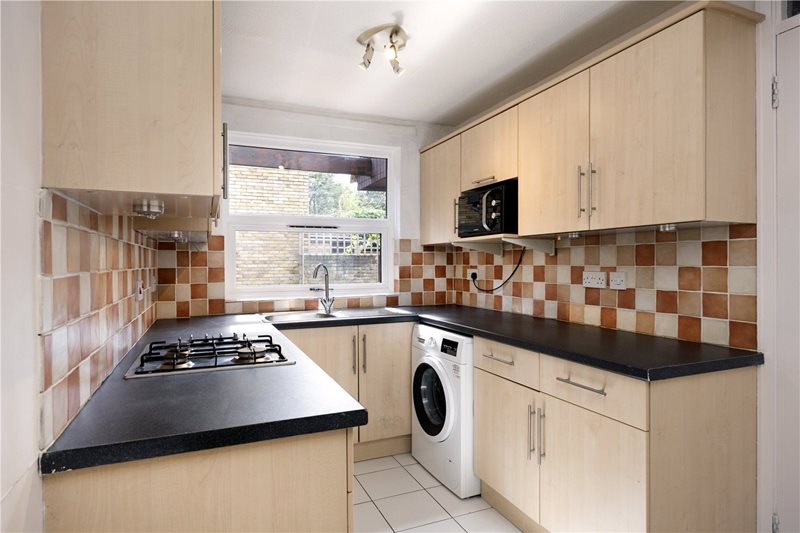 Normanby Close, London, SW15