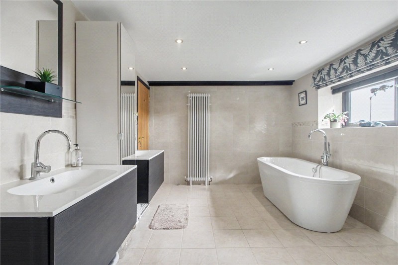 Ferry Road, Surlingham, Norwich, Norfolk, NR14