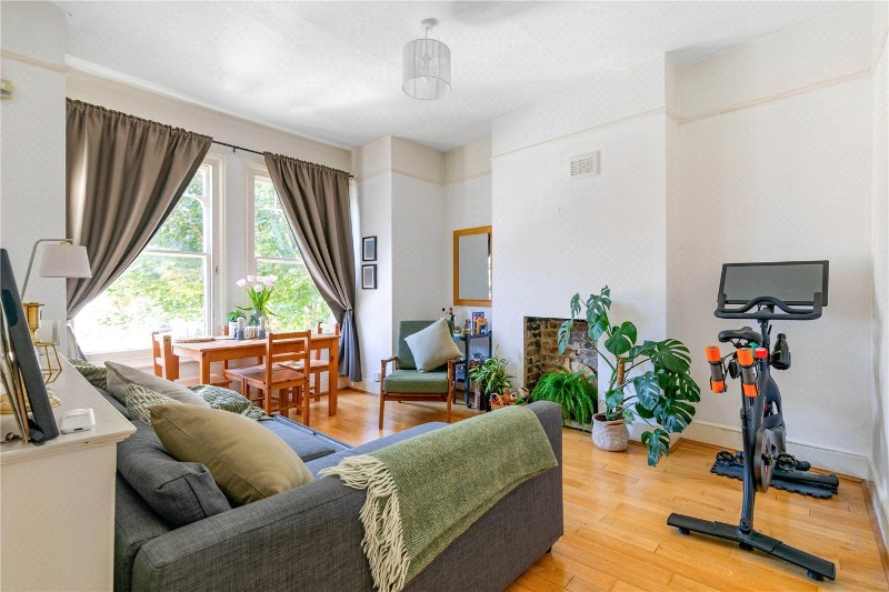 Boundaries Road, London, SW12