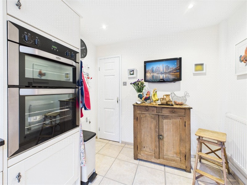 Threshers Terrace, Threshers, Crediton, Devon, EX17