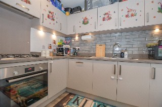 Mandarin Grove, Arborfield Green, Reading, Berkshire, RG2