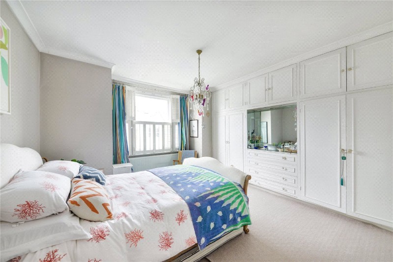 Graham Road, London, W4