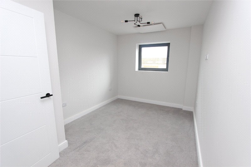London Road, Hadleigh, Benfleet, SS7