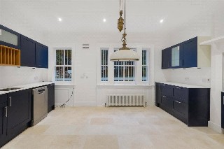 Dulwich Wood Avenue, London, SE19