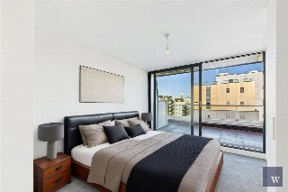 Streatham High Road, London, SW16