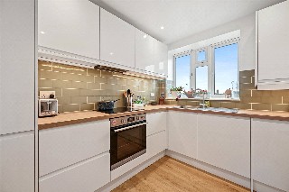 Tunis Road, London, W12