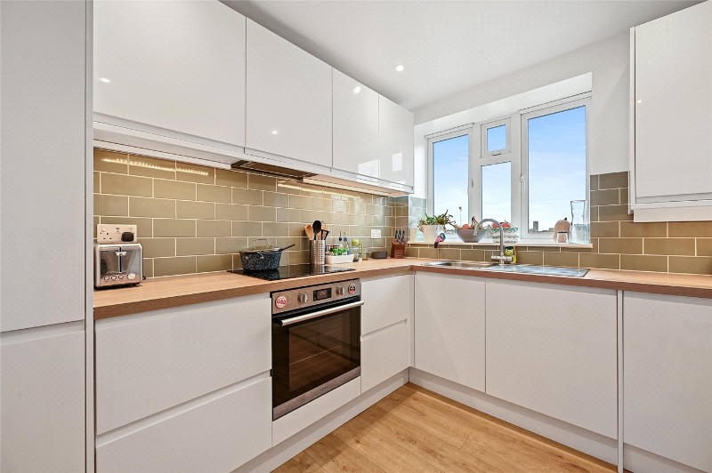 Tunis Road, London, W12