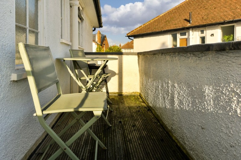 Grove Close, Kingston, KT1