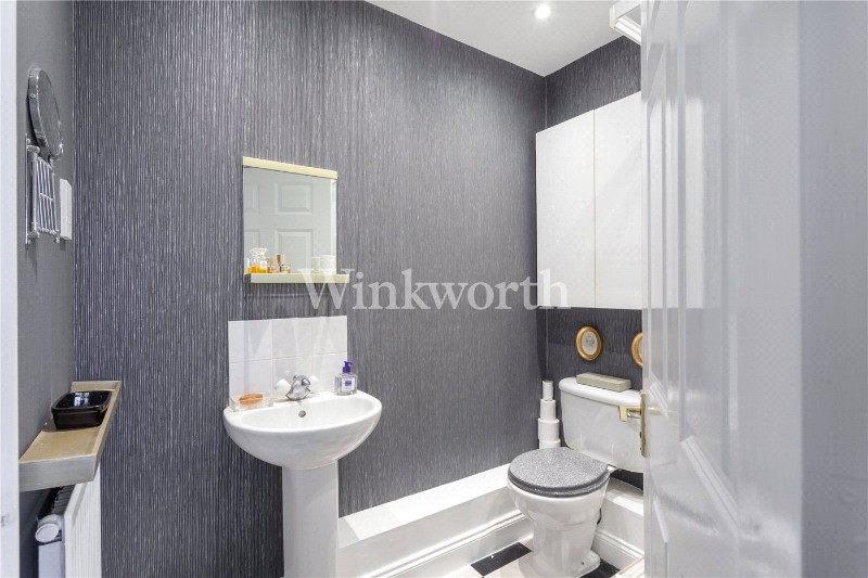 Myddleton Avenue, London, N4