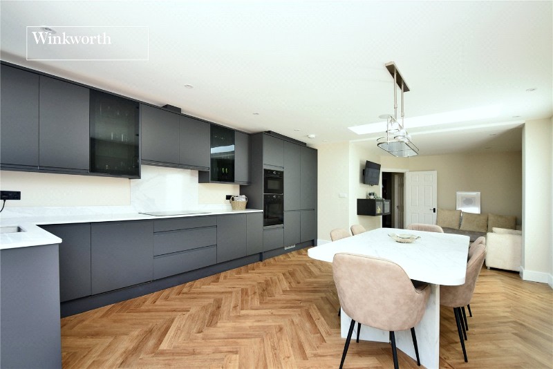 Browning Avenue, Worcester Park, KT4