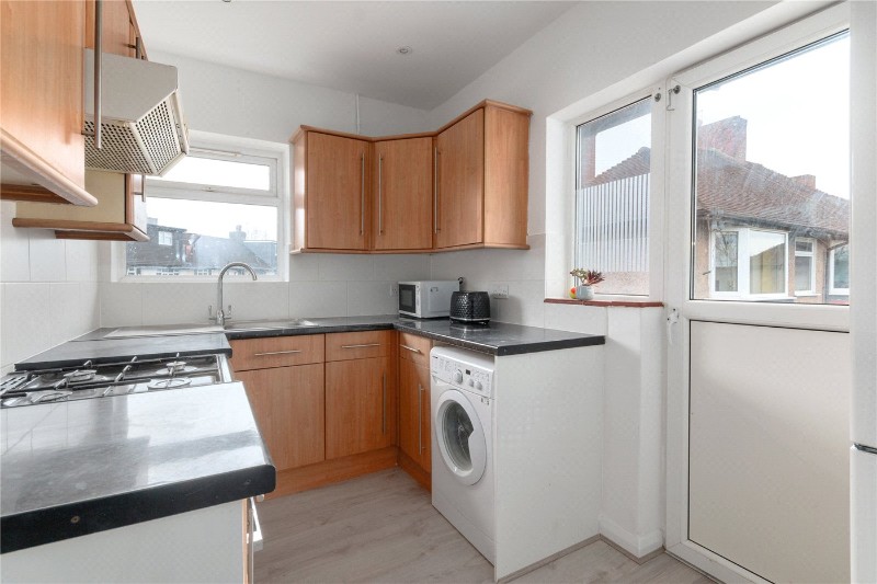 Carlingford Gardens, London, CR4