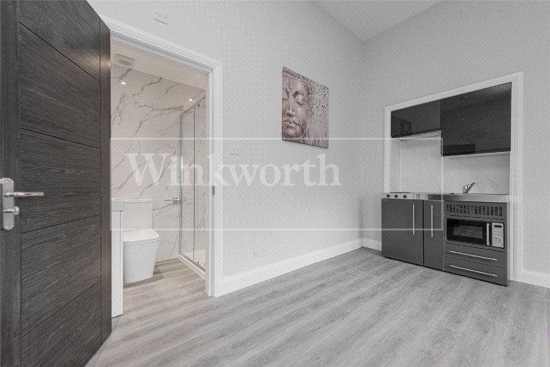 Kilburn High Road, London, NW6