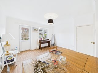 Godfreys Gardens, Bow, Crediton, Devon, EX17
