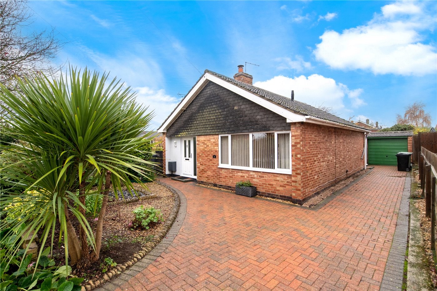 2 bedroom property for sale in Elsea Drive, Thurlby, Bourne