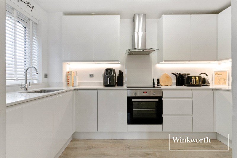 Woodville Road, New Barnet, EN5