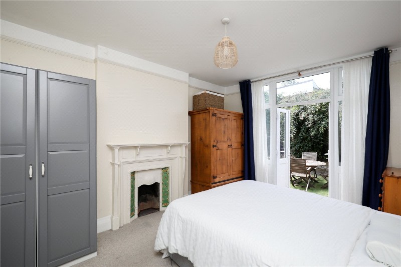 Julian Avenue, London, W3