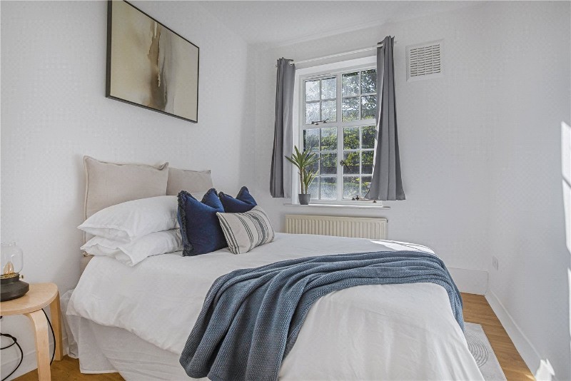 Myddelton Passage, London, EC1R