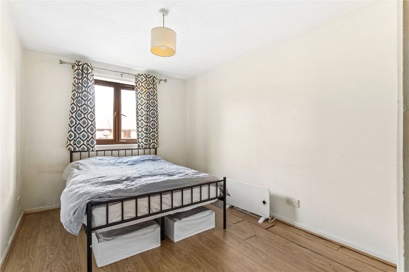 Riverside Close, London, E5
