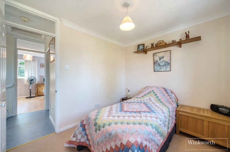 Hawkesworth Drive, Bagshot, Surrey, GU19
