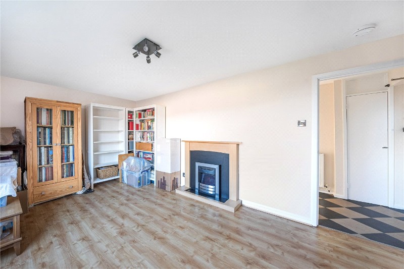 Middlefield, Farnham, Surrey, GU9
