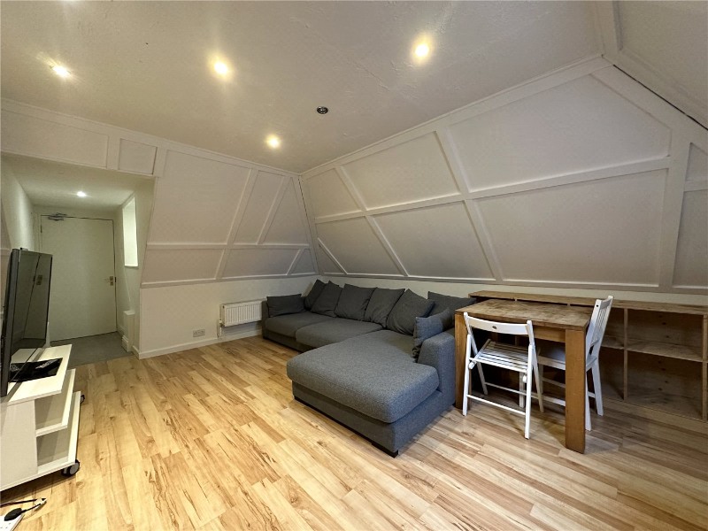 Firgrove Hill, Farnham, GU9