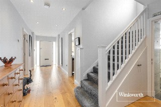 Kingswood Park, Finchley, London, N3