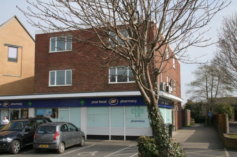 Hook Parade, Station Road, Hook, RG27