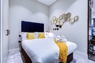 Selsdon Way, London, E14