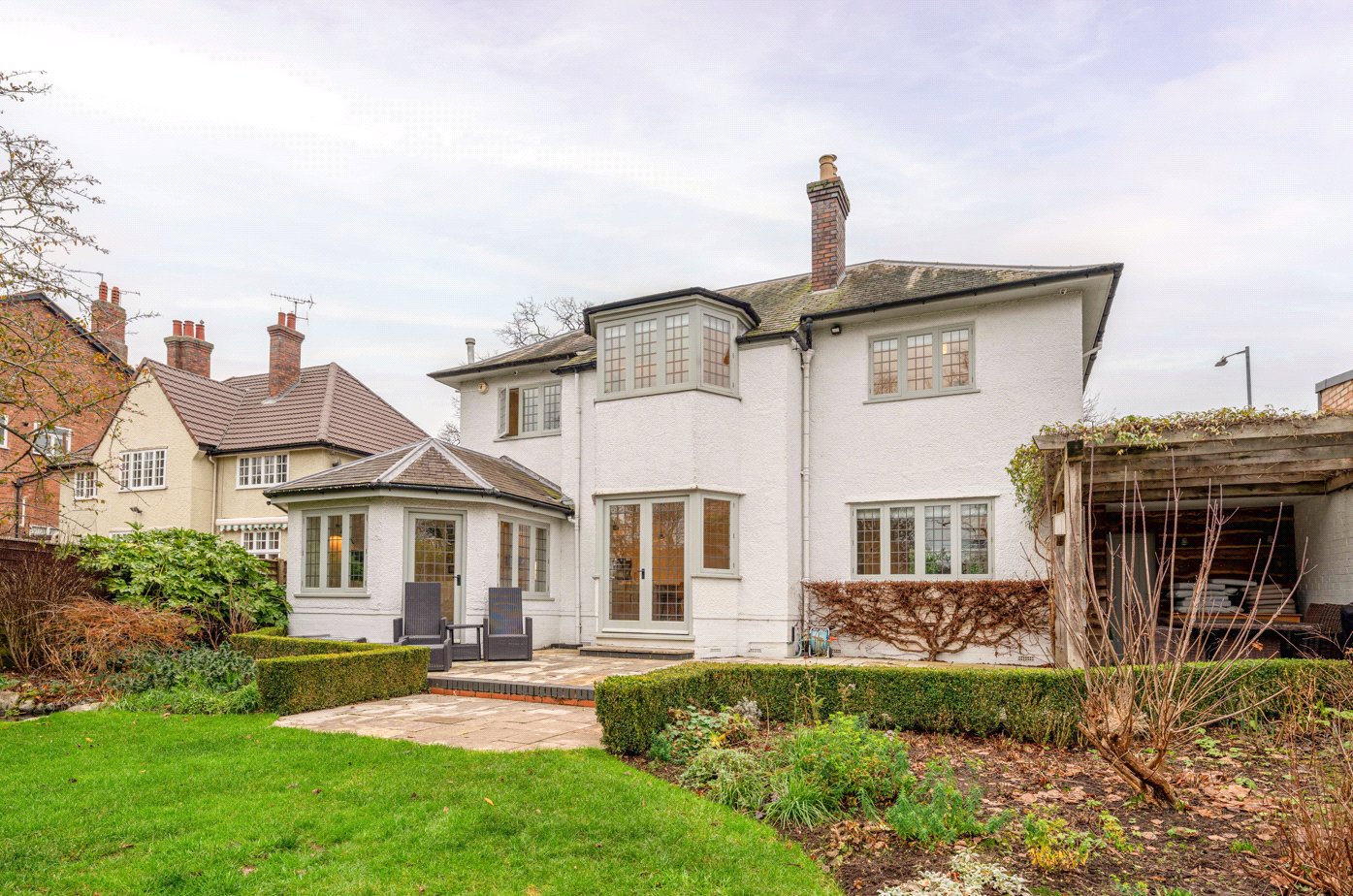 Garden Side To House