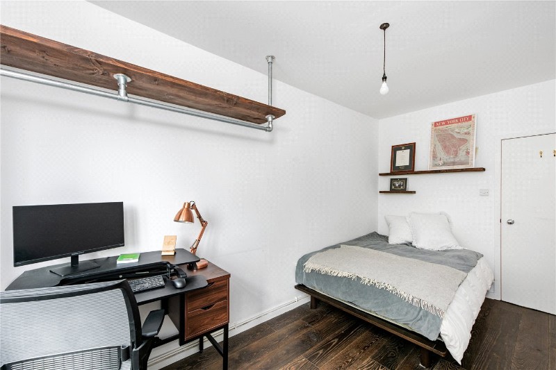 Shacklewell Lane, London, E8