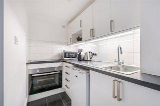Warwick Way, London, SW1V