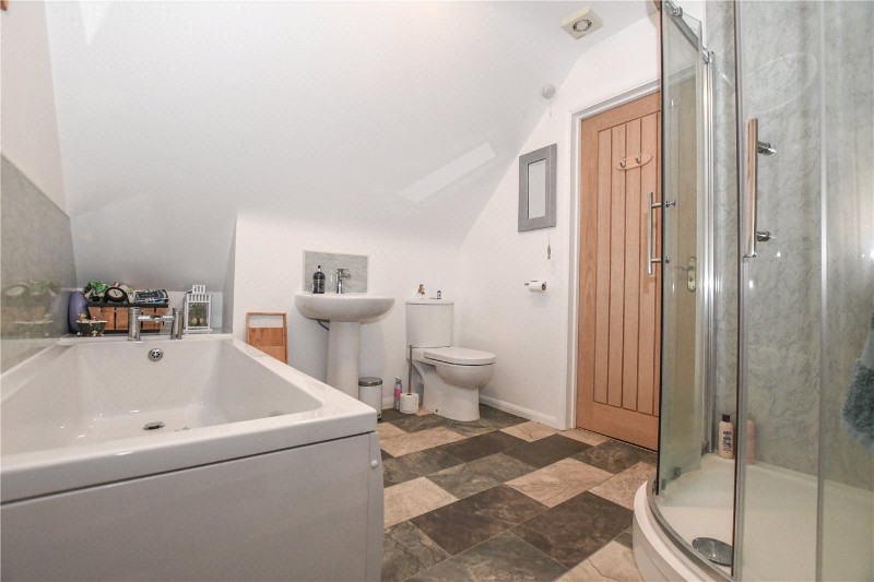 Hollybush Ride, Finchampstead, Wokingham, Berkshire, RG40