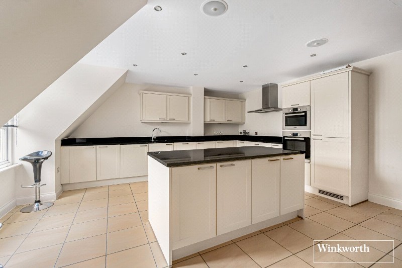 London Road, Sunningdale, Ascot, Berkshire, SL5