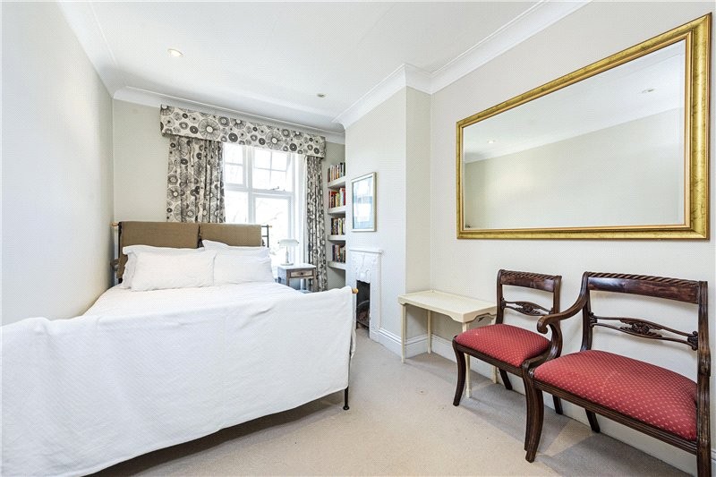 Ferry Road, Barnes, London, SW13