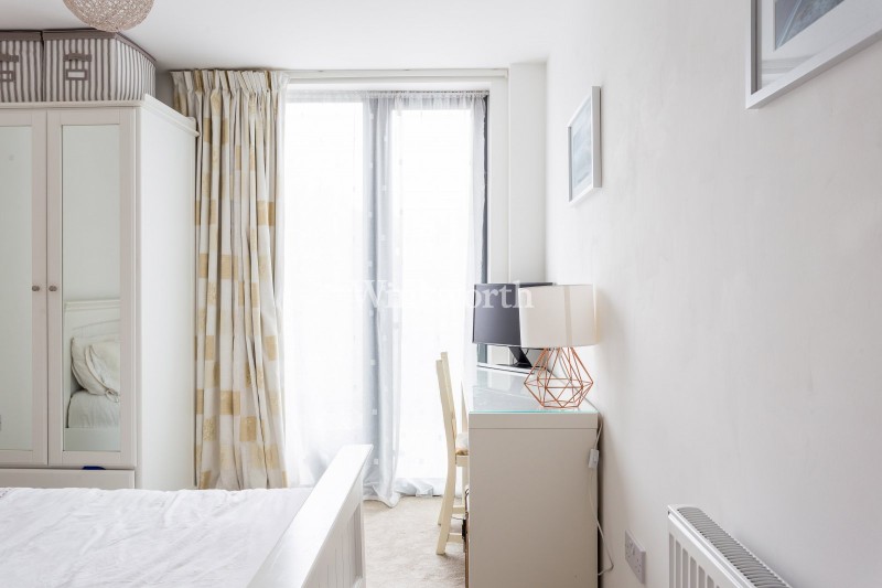Lapwing Heights, Waterside Way, London, N17