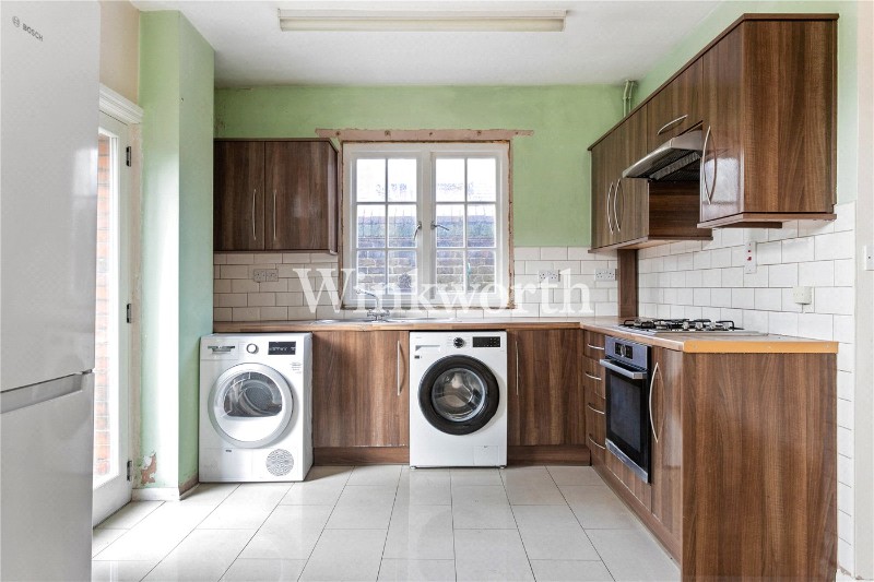 Risley Avenue, Tottenham, N17