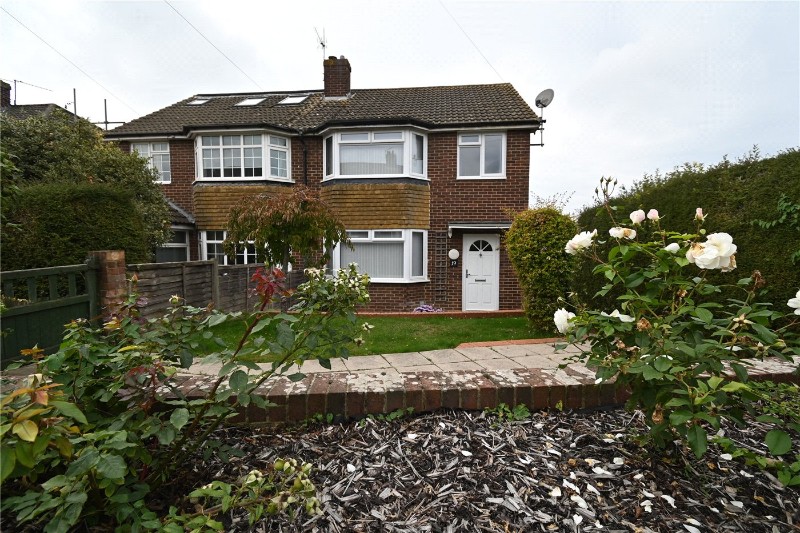 Meadow Road, Basingstoke, Hampshire, RG21