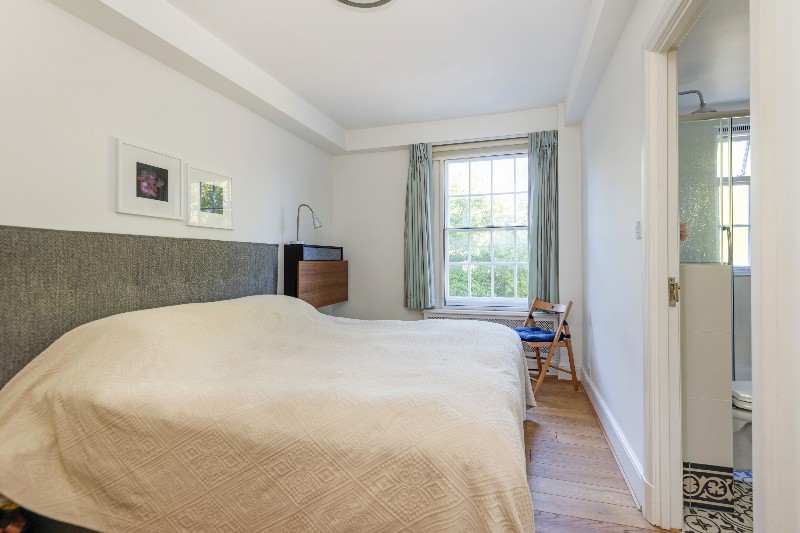 Apsley House, Finchley Road, St John's Wood, London, NW8