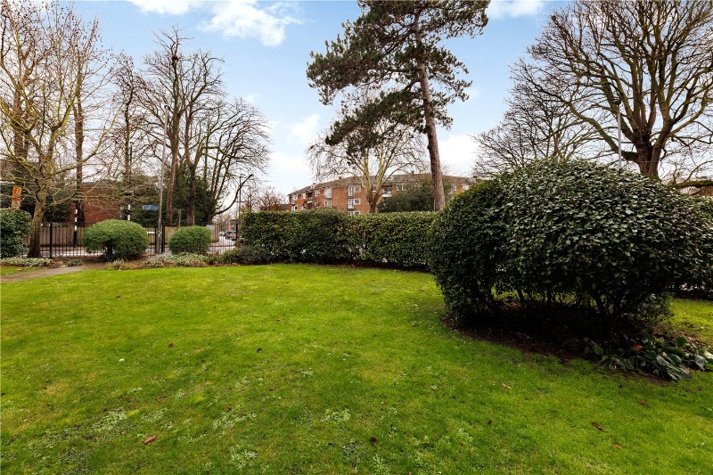 Princes Way, London, SW19