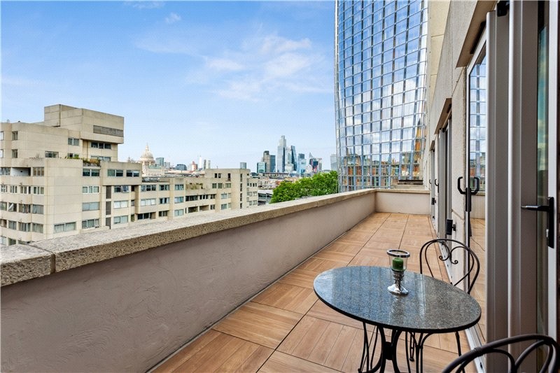 Rennie Court, 11 Upper Ground, London, SE1