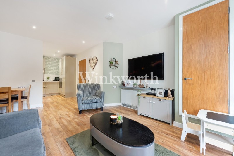 Lily Way, London, N13
