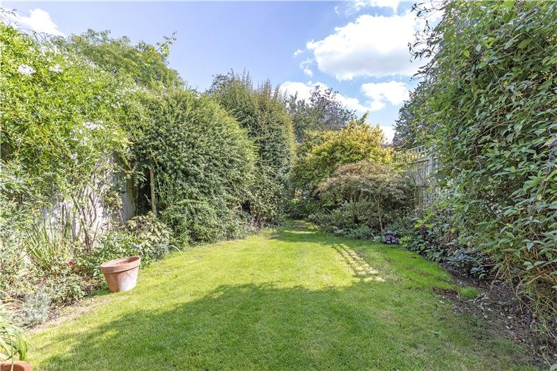 Hillersdon Avenue, Barnes, London, SW13