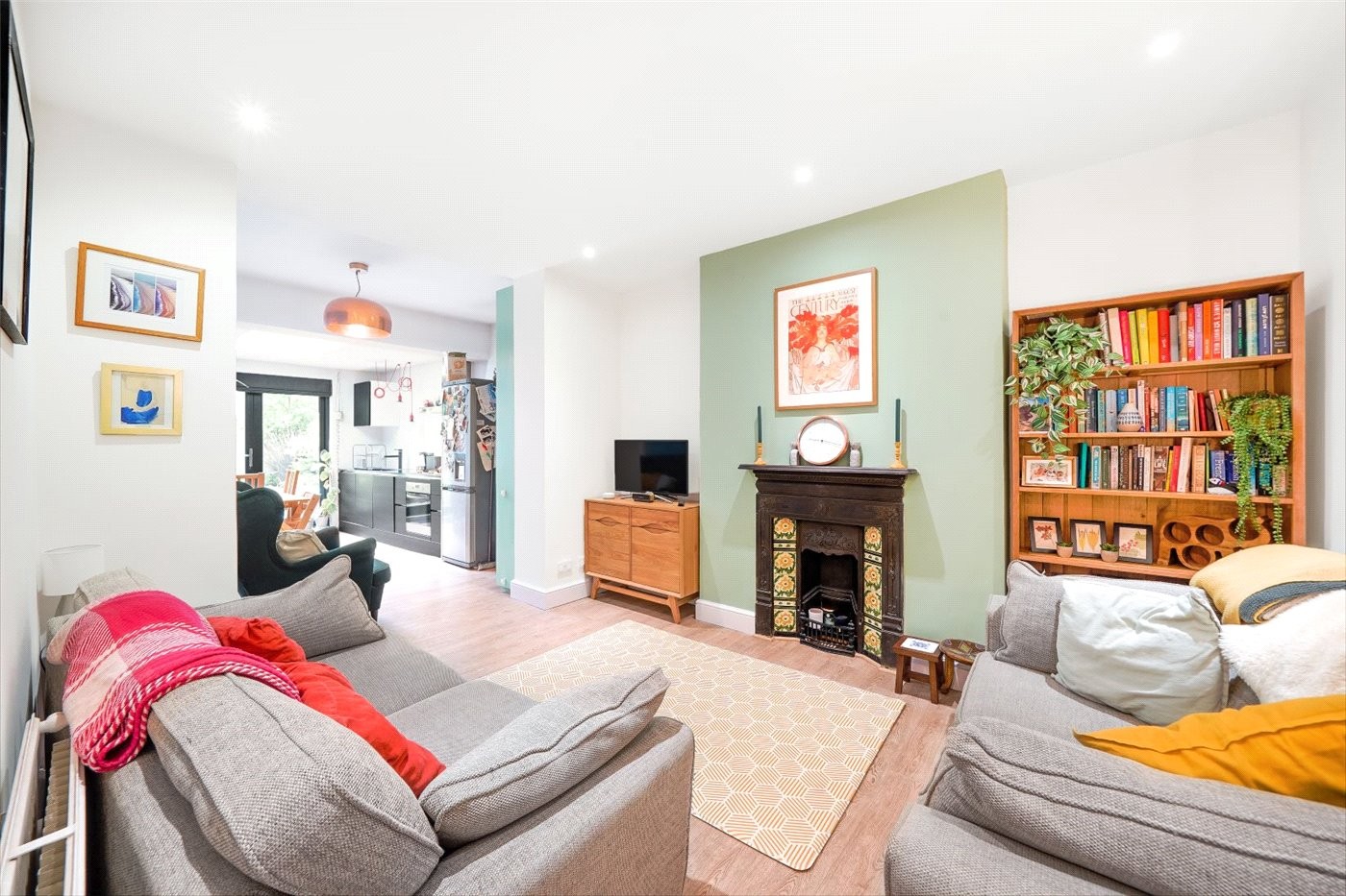 2 bedroom property for sale in Crayford Road, London, N7 (Ref KET230215