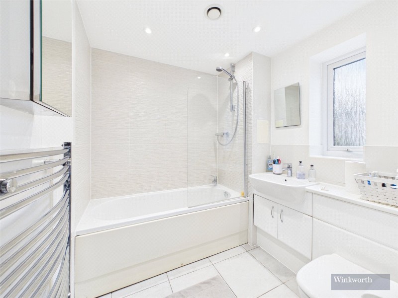 Hythe Road, Surbiton, KT6