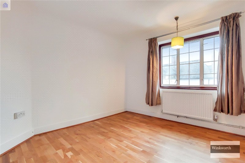 Roe Lane, Kingsbury, London, NW9